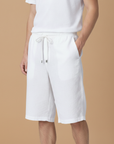 Bermuda Uomo in Lino Puro – Eleganza Naturale per l'Estate - Bianco - indossato