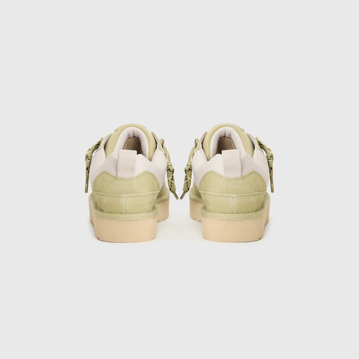 UGG Lowmel Lo Muted Brass sneakers donna in pelle scamosciata ottone, dettaglio suola