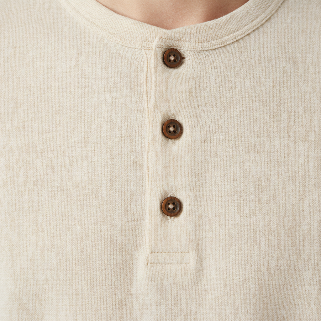 T-shirt Henley Uomo Manica Corta – Colletto con Bottoni Casual Chic - dettaglio