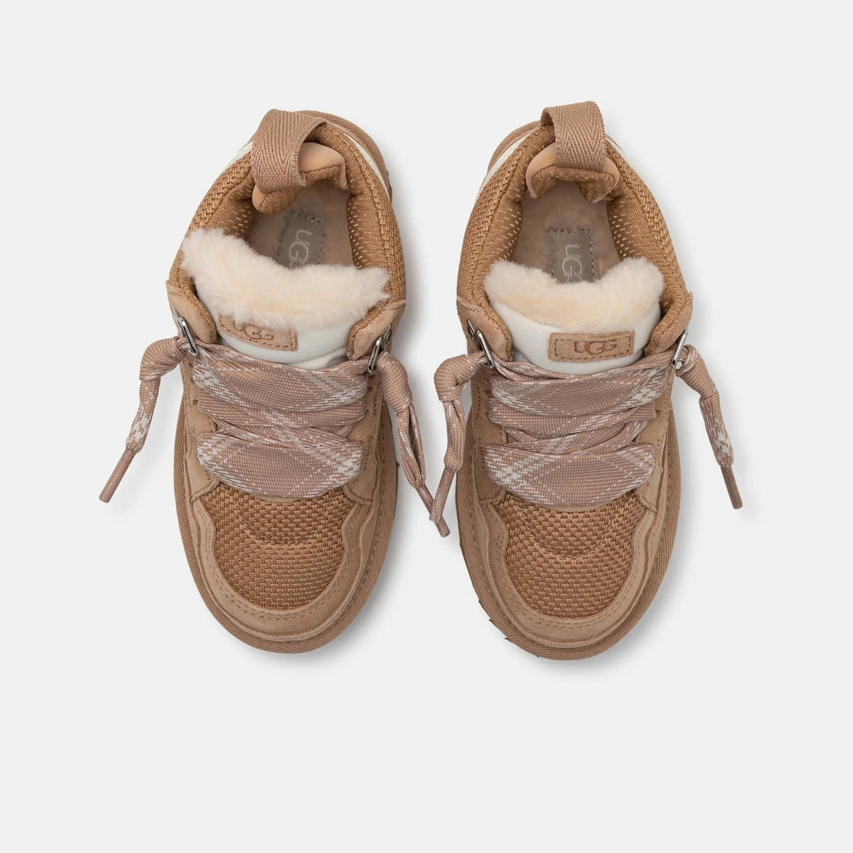 UGG Lowmel Sand sneakers bambino in pelle scamosciata beige sand, vista posteriore