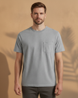 T-shirt Uomo con Taschino – Dettaglio Casual Pratico - Bianco - indossato