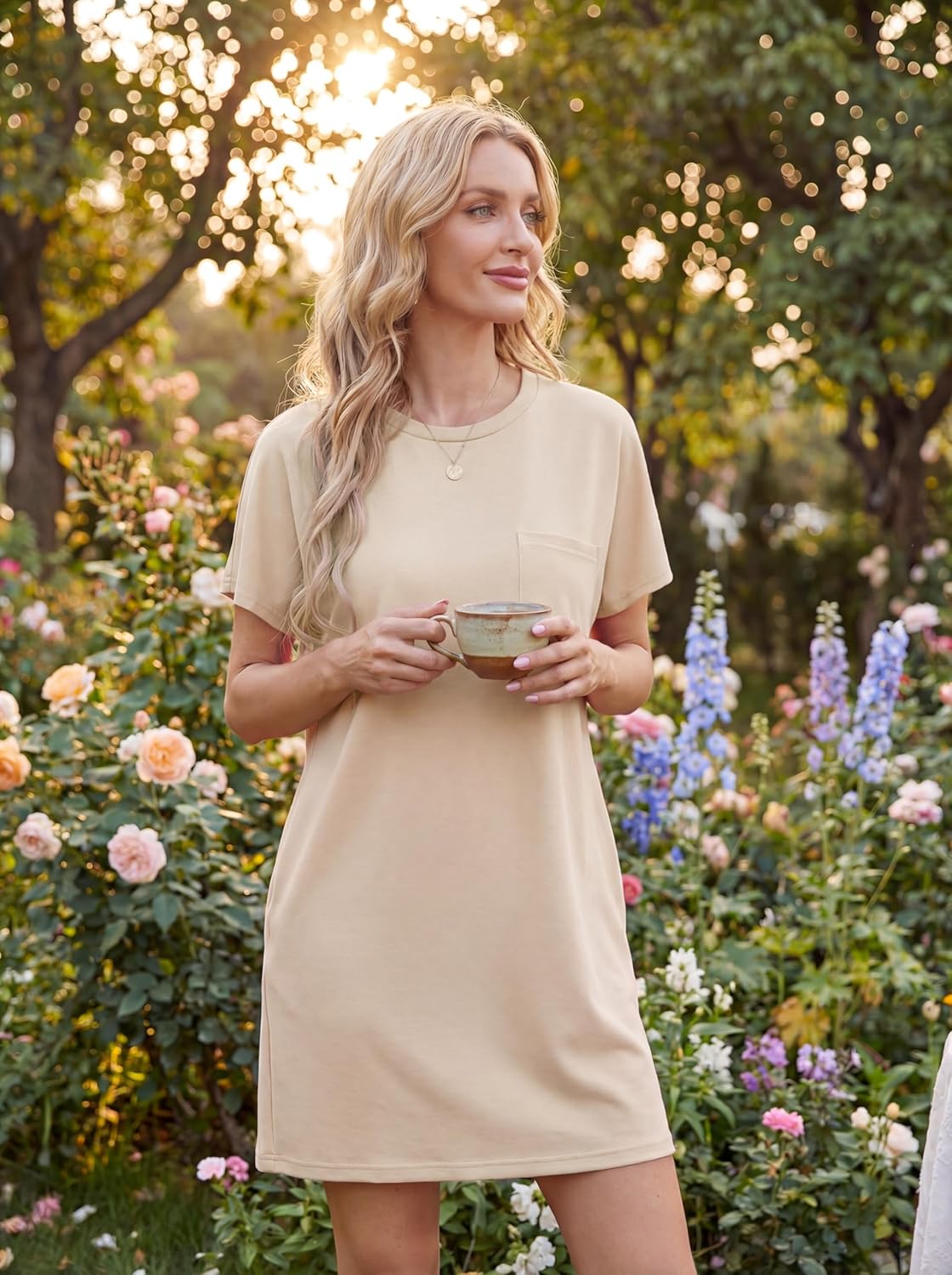 Vestito corto da donna Léna – vestito casual con scollo rotondo e tasche