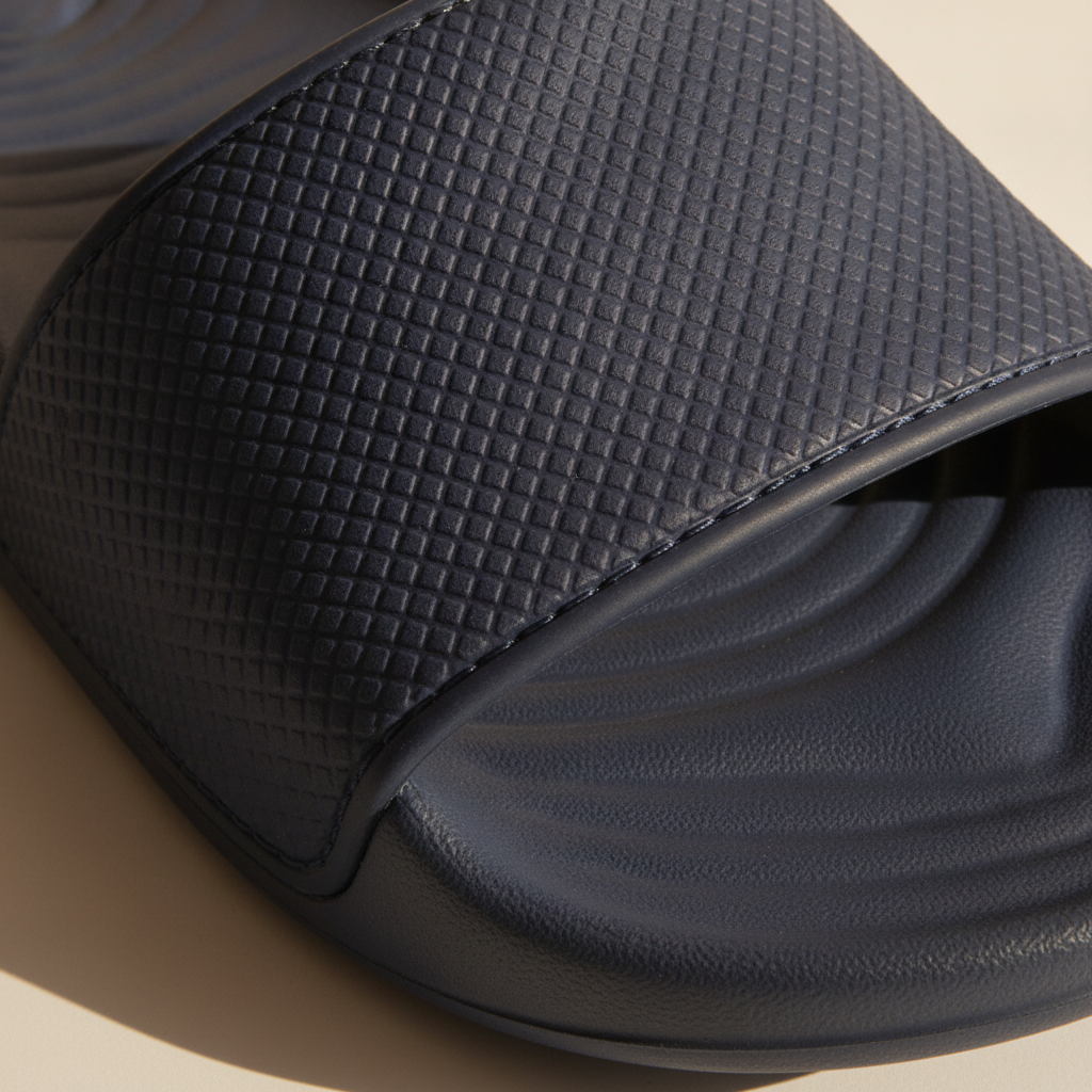 Ciabatte Slides Uomo con Fascia Testurizzata – Comfort Premium - dettaglio
