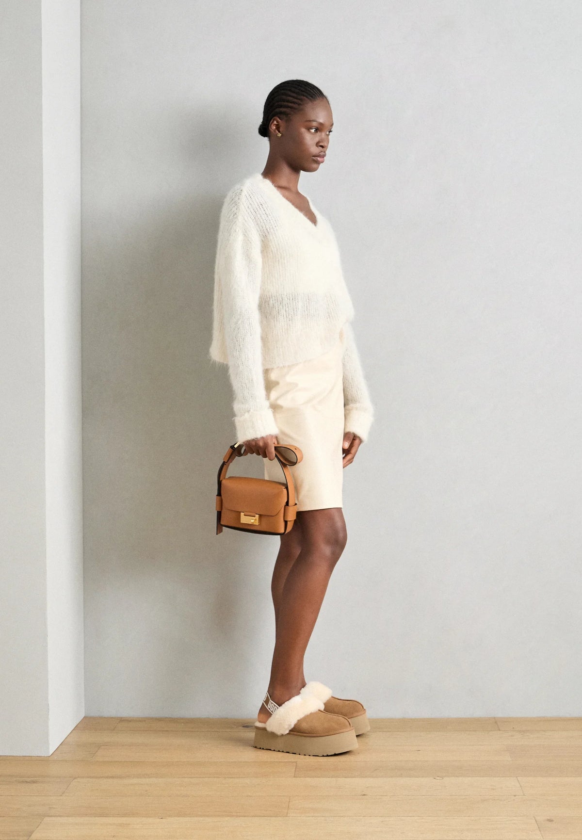 UGG Funkette Chestnut sabot platform donna in pelle scamosciata e montone marrone chestnut, dettaglio tomaia