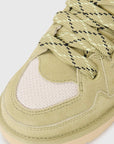 UGG Lowmel Lo Muted Brass sneakers donna in pelle scamosciata ottone, dettaglio tomaia