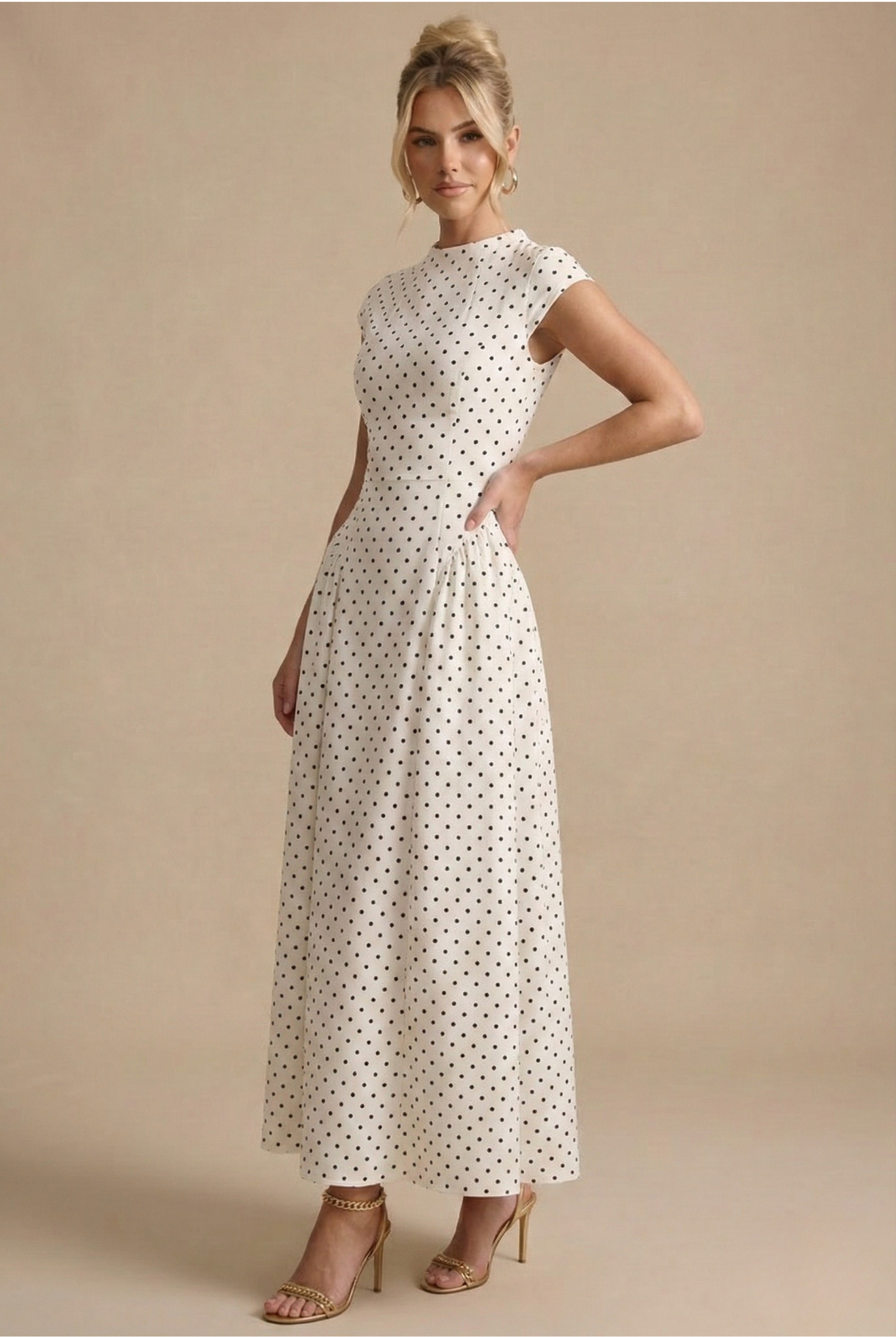 Abito lungo donna in tessuto leggero, a pois — vista 5