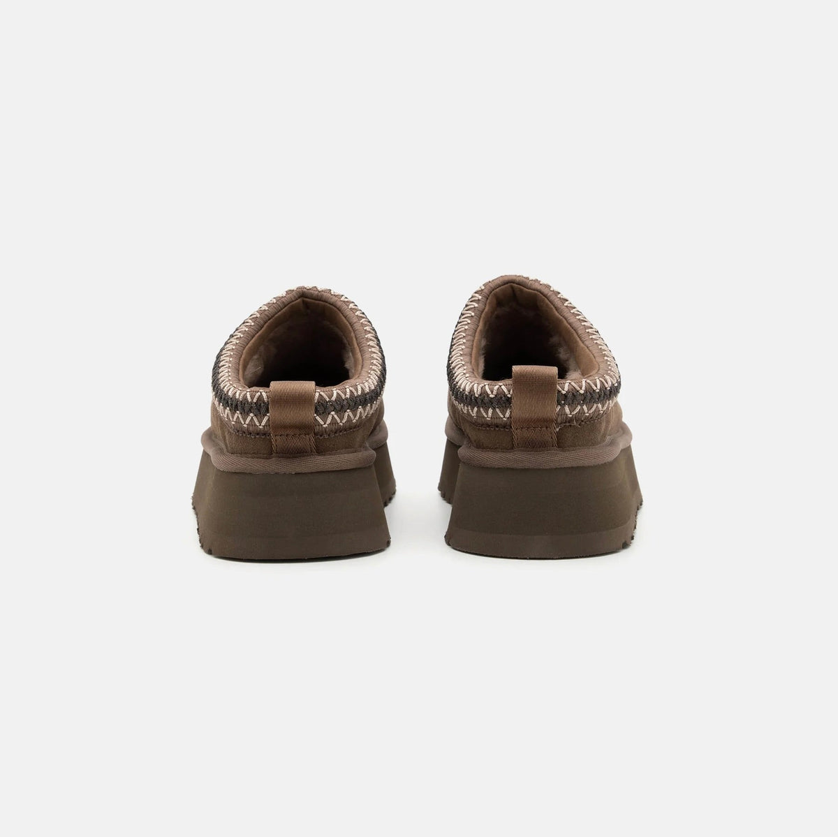 UGG Tazz Hickory ciabatte platform donna in pelle scamosciata e montone marrone hickory, dettaglio suola