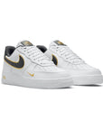 Nike Air Force 1 Low Bianco con Doppio Swoosh Nero e Oro Metallizzato