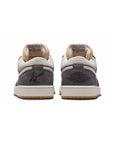 Nike Air Jordan 1 Low SNKRS Day Grigio e Bianco