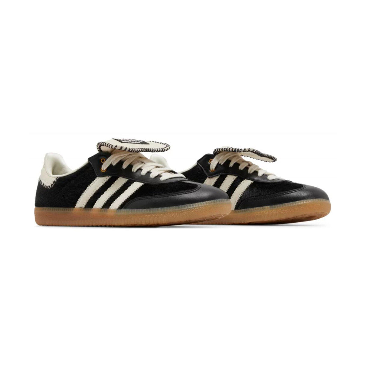 Adidas Samba Core Black x Wales Bonner sneakers basse uomo e donna in nero - vista frontale