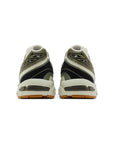Asics GEL-1130 Pale Oak Mantle Green sneakers uomo e donna in verde - vista posteriore