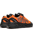 Adidas Yeezy Boost 700 MNVN Arancioni Scarpe da Ginnastica Uomo Reflective
