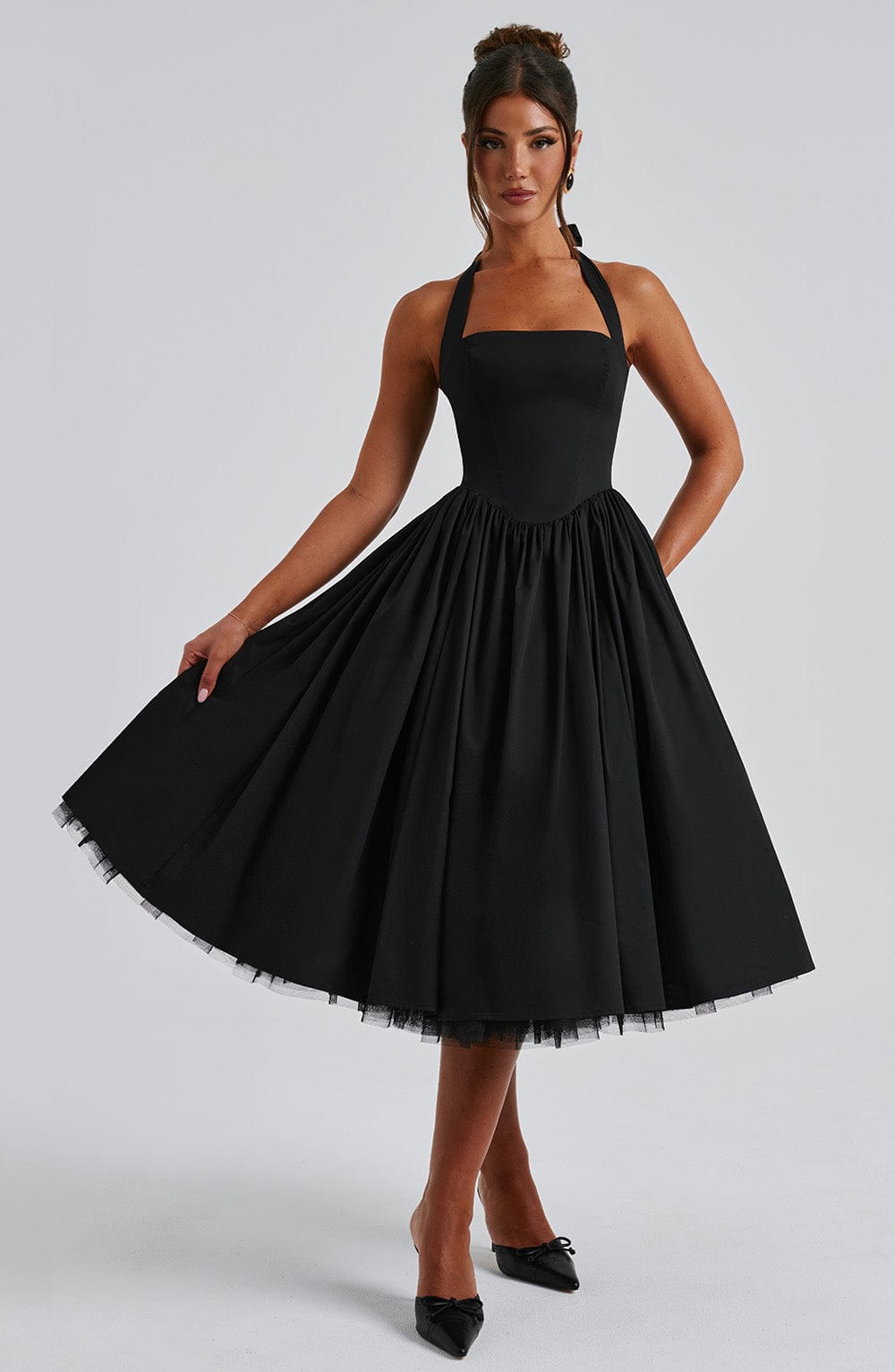 Ariana | Abito midi con scollo all'americana da donna per invitate a matrimoni