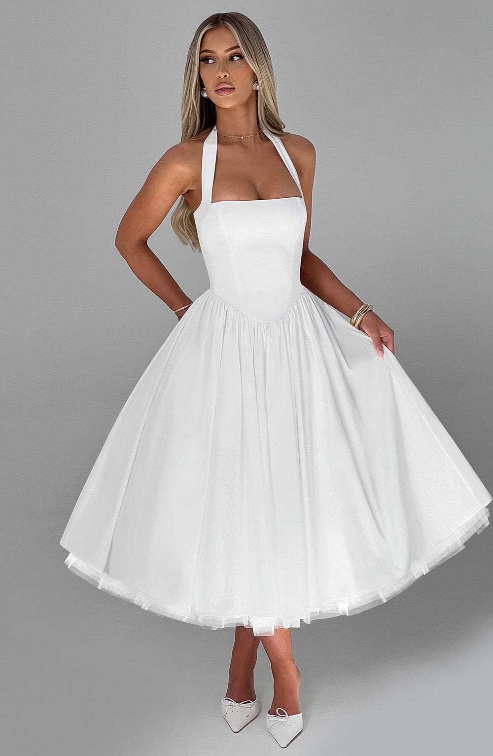 Ariana | Abito midi con scollo all'americana da donna per invitate a matrimoni