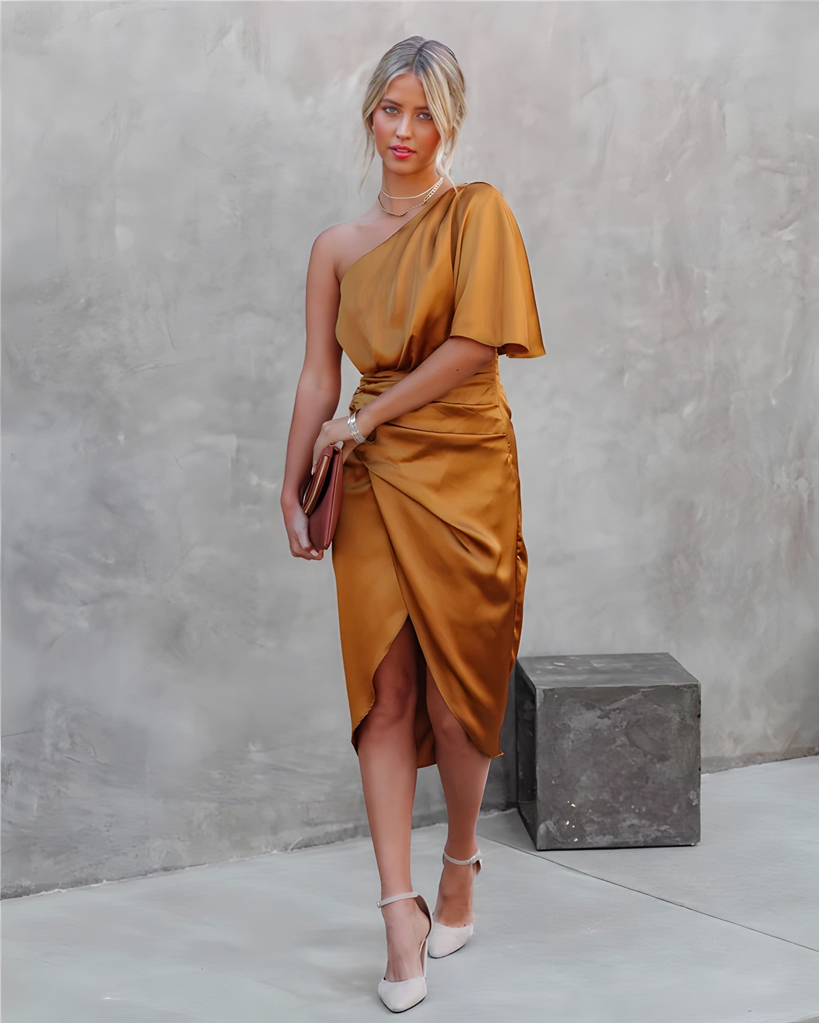 Ava | Abito midi monospalla da donna con drappeggio per uno stile elegante