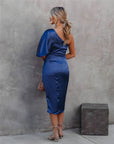 Ava | Abito midi monospalla da donna con drappeggio per uno stile elegante