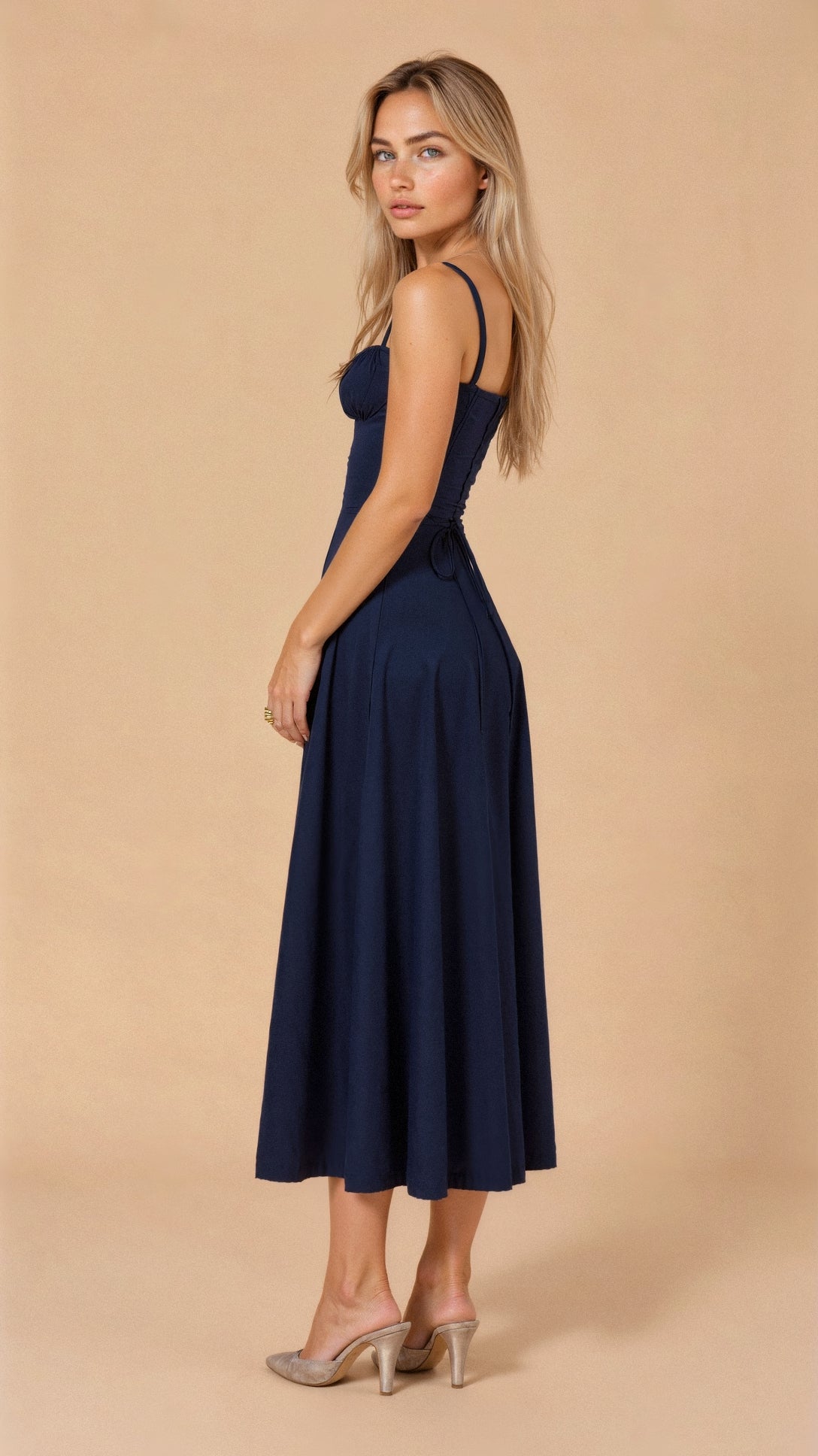 Bonnie | Abito midi floreale chic con corsetto da donna
