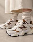 new balance 9060 breakfast tea angora sneakers vista dall'alto