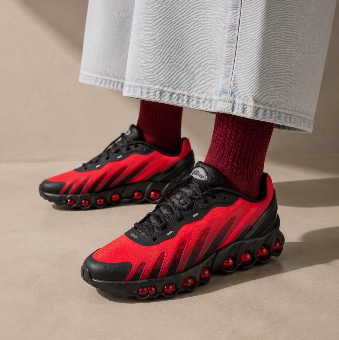 Nike Air Max DN8 Black Bright Crimson Nero Rosso Uomo Donna - 5