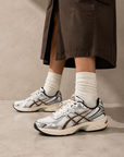 Asics GEL-1130 Clay Canyon sneakers uomo e donna in terracotta - vista posteriore