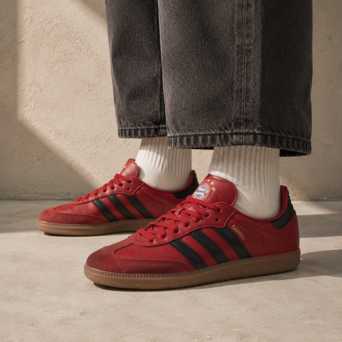 Adidas Samba Team Bayern Munich sneakers basse uomo e donna in nero rosso - dettaglio tomaia