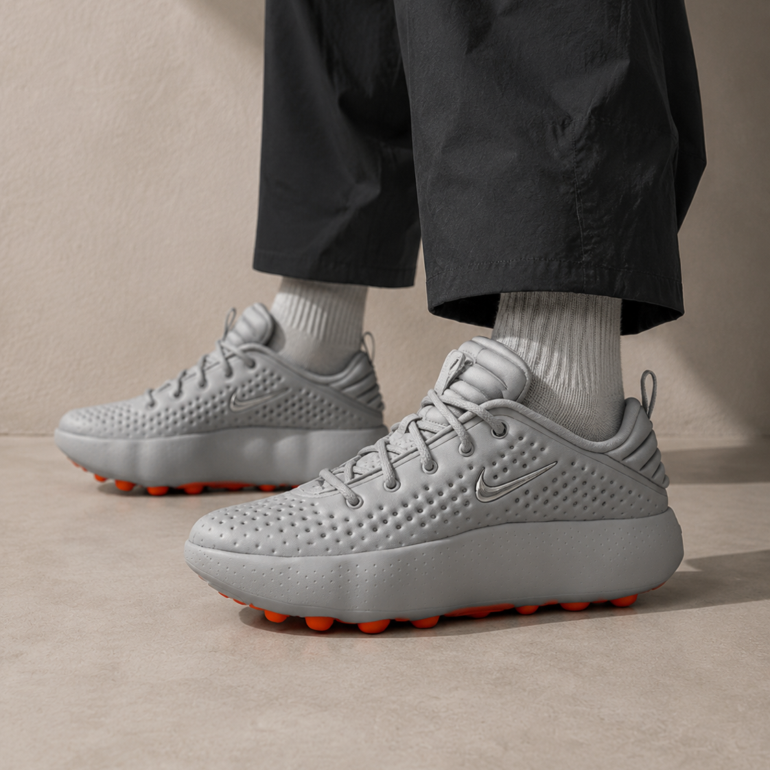 Nike Mind 002 Smoke Grey Grigio Uomo Donna - 5