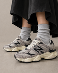 New Balance 9060 Year of the Snake Bianco Panna Nero Uomo Donna - 5