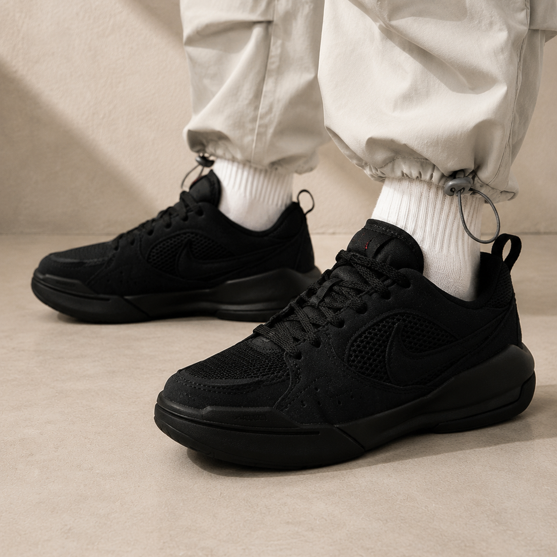 Nike Air Jordan CMFT Era Nero Total Black Uomo Donna - 4