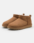 UGG Classic Ultra Mini Chestnut stivaletti donna in pelle scamosciata e montone marrone chestnut, vista frontale