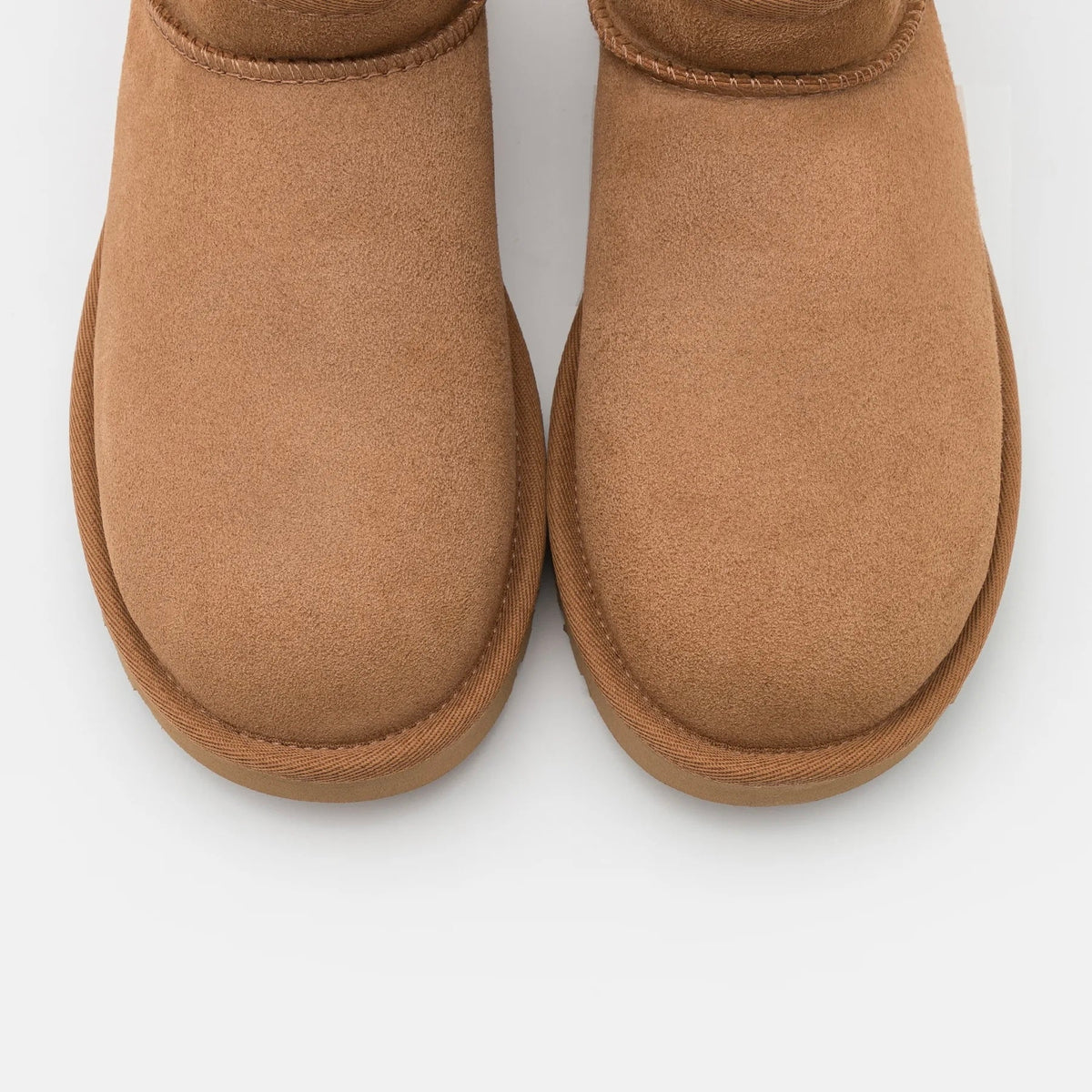 UGG Classic Ultra Mini Chestnut stivaletti donna in pelle scamosciata e montone marrone chestnut, dettaglio interno