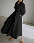 Abito lungo elegante da donna con cintura e camicia