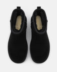 UGG Classic Ultra Mini Platform Black stivaletti con zeppa donna in pelle scamosciata e montone nero, dettaglio interno