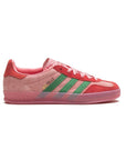 Sneakers Adidas Gazelle Indoor Rosa con Dettagli Verde e Suola Rosa