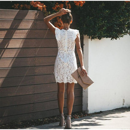Collezione di abiti da donna Petra - eleganti abiti estivi con stampe uniche e taglio femminile