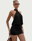 Mini abito da donna con schiena scoperta – scollo halter aderente