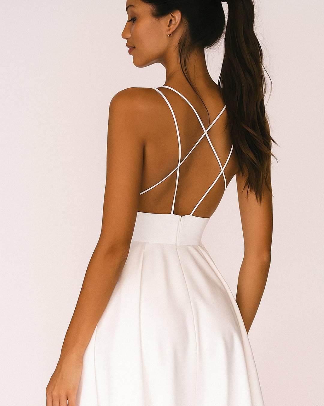 Lily | Abito da sposa midi con scollo a cuore e spalline sottili da donna