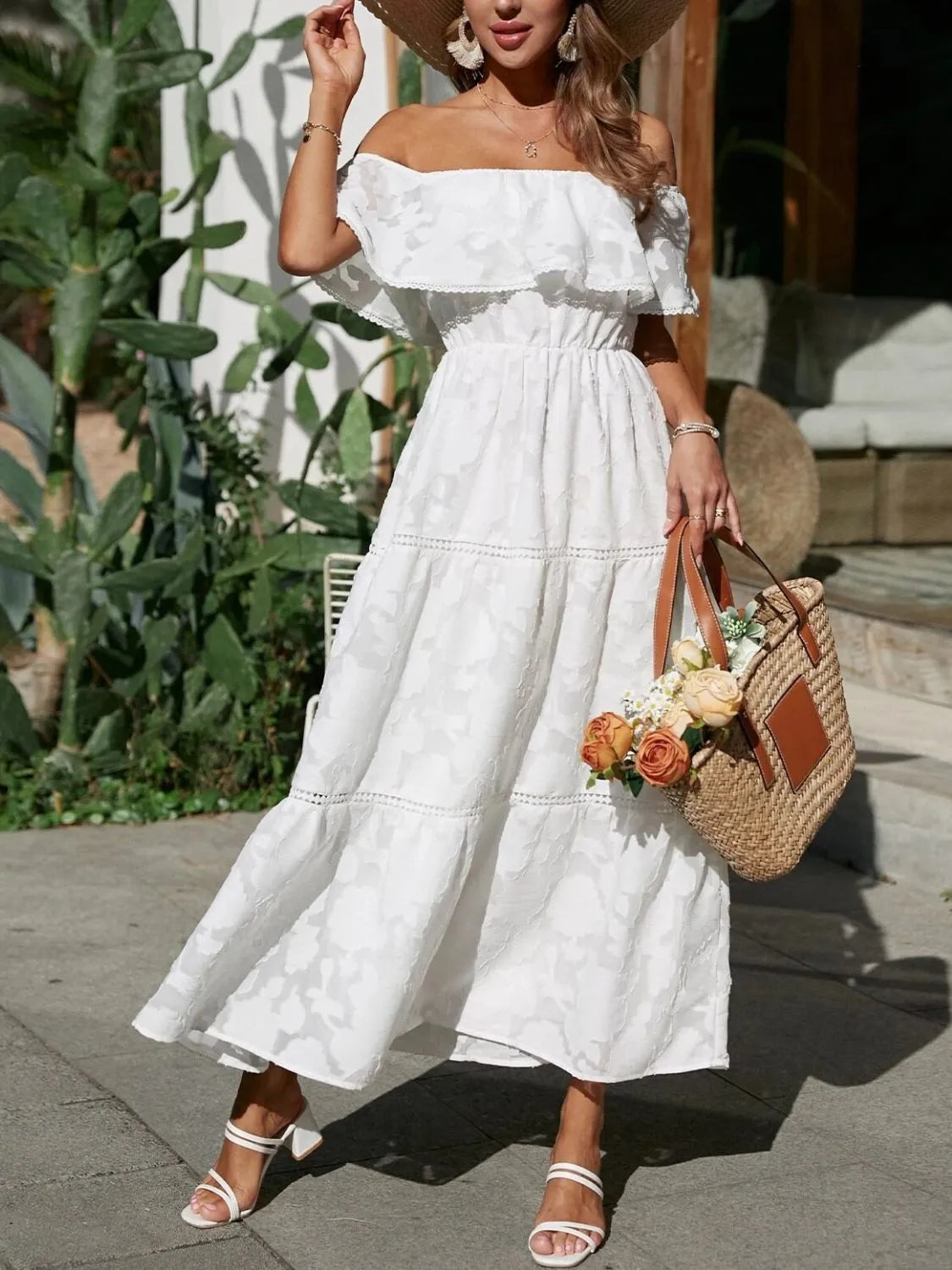 Morgan | Abito lungo a balze con spalle scoperte da donna per matrimoni