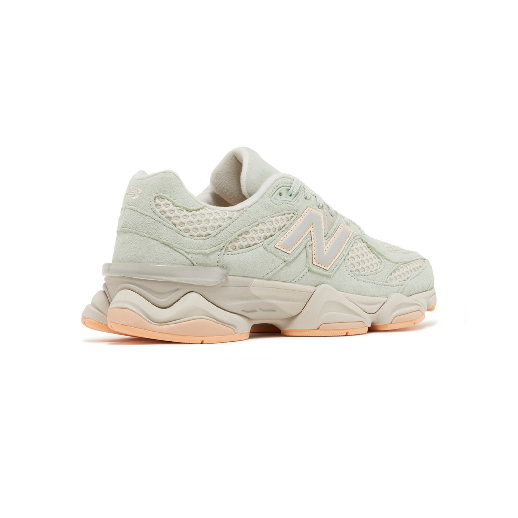 New Balance 9060 x The Whitaker Group Silver Moss Green Argento Unisex - 3