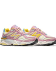 New Balance 9060 Pink Taffy Calcium Rosa Bianco Uomo Donna - 2