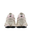 New Balance 9060 Bianco Panna Rosa Uomo Donna - 3