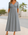 Olivia | Vestito midi da donna con scollo a V, incrocio frontale e maniche corte