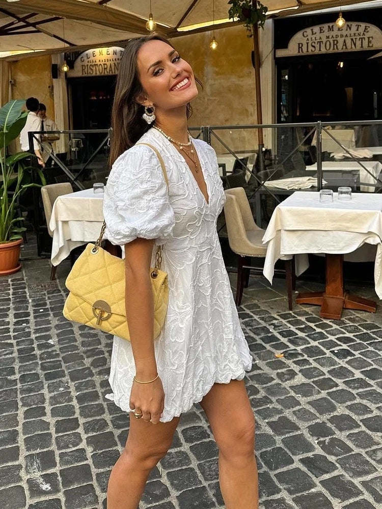Vestito Mini Ricamato Bianco in Cotone da Donna – Maniche a Sbuffo Taglio Svasato