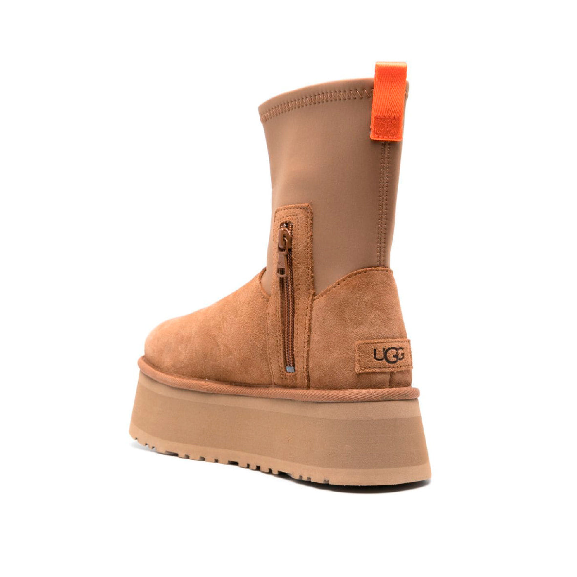 UGG Classic Dipper Boot Camel stivaletti uomo e donna in pelle scamosciata e montone cammello, dettaglio suola