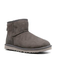 UGG Classic Grey stivali uomo e donna in pelle scamosciata e montone grigio, vista frontale