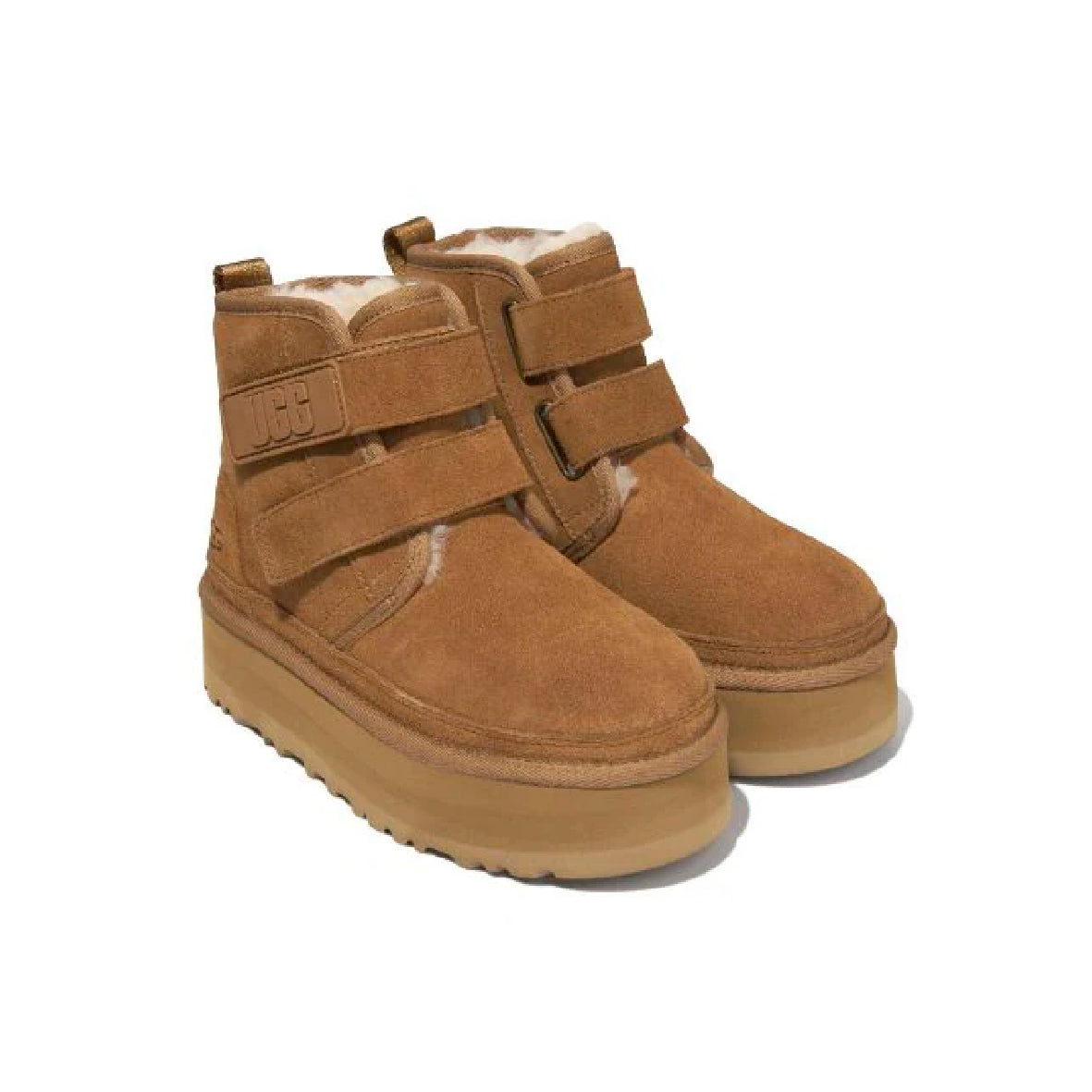 UGG Neumel Platform Camel stivaletti con zeppa uomo e donna in pelle scamosciata e montone cammello, vista frontale