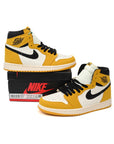 Nike Air Jordan 1 Alta Giallo Ocra Pelle Premium