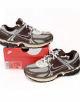 Sneakers Nike Air Zoom Vomero 5 Beige e Marroni - Stile Sportivo Uomo
