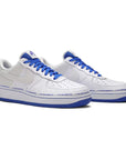 Nike Air Force 1 Low Bianca con Dettagli Blu Uninterrupted