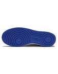 Nike Air Force 1 Low Bianca con Dettagli Blu Uninterrupted
