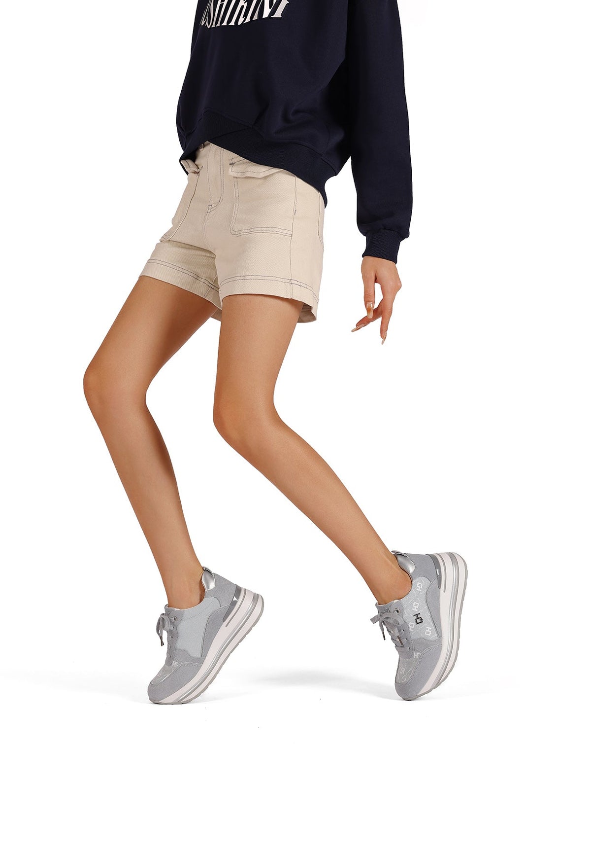 Sneakers Donna Ilenia Pia Sildora – vista indossata